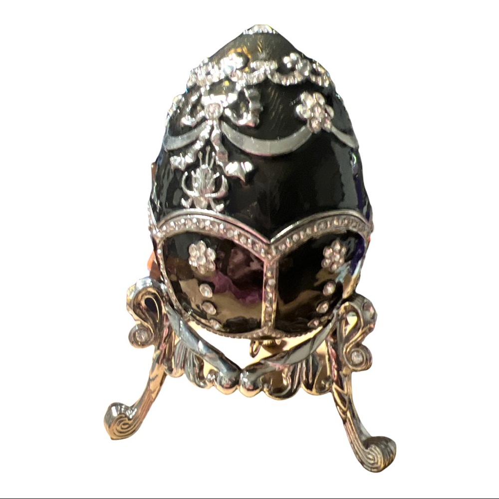 Vintage Biltmore Musical Egg